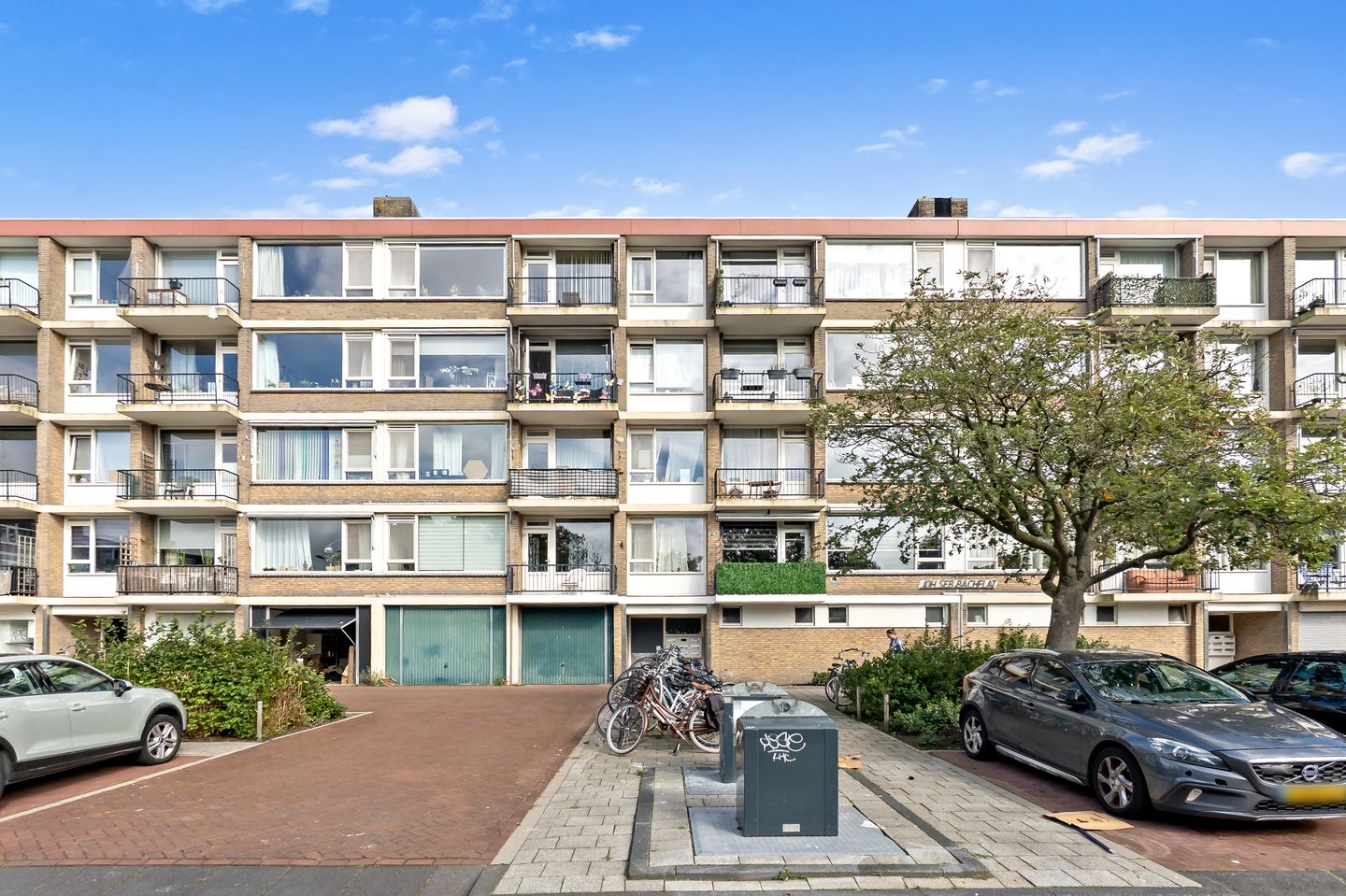 Foto 40 van Bachstraat 326