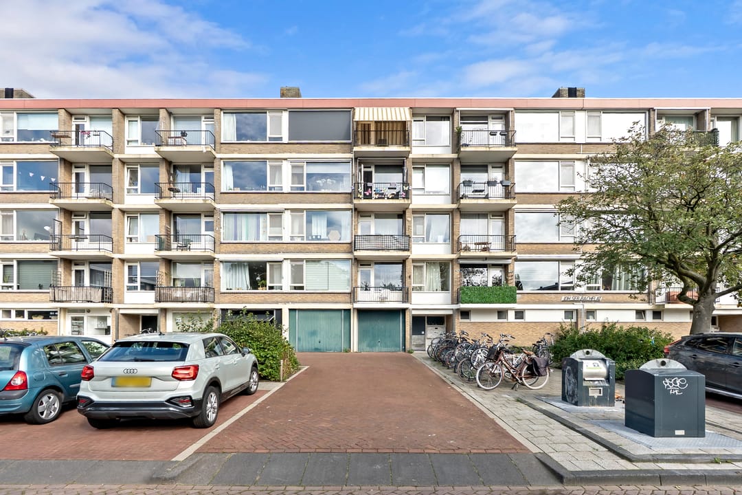 Foto 41 van Bachstraat 326