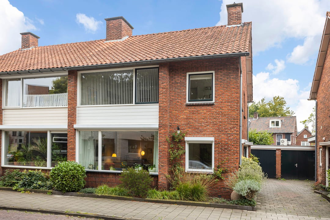 Foto 1 van Van Alphenstraat 7