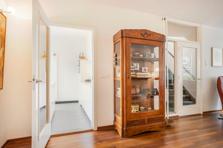 Foto 14 van Van Alphenstraat 7