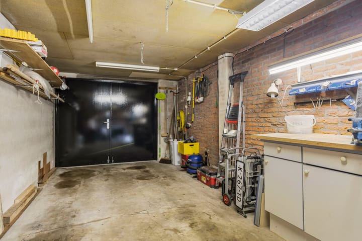 Foto 36 van Van Alphenstraat 7