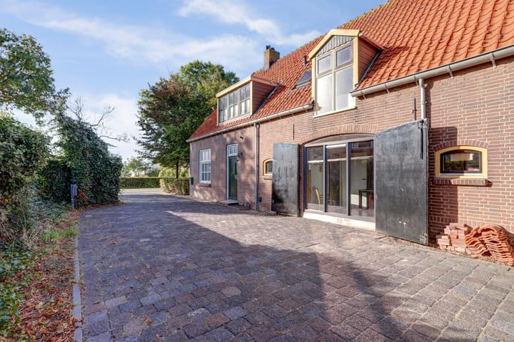 Photo 49 of Burgerstraat 18