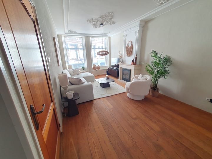 Photo 4 of Oosterstraat 34