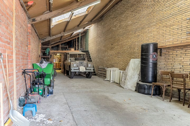 Photo 29 of Sint Antoniusstraat 39-A