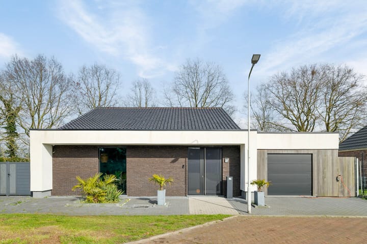 Photo 1 of Achterstraat 19-A