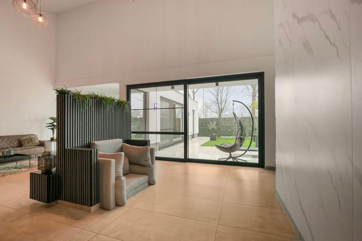 Photo 8 of Achterstraat 19-A