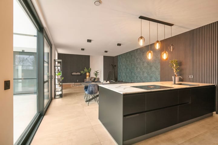 Photo 12 of Achterstraat 19-A