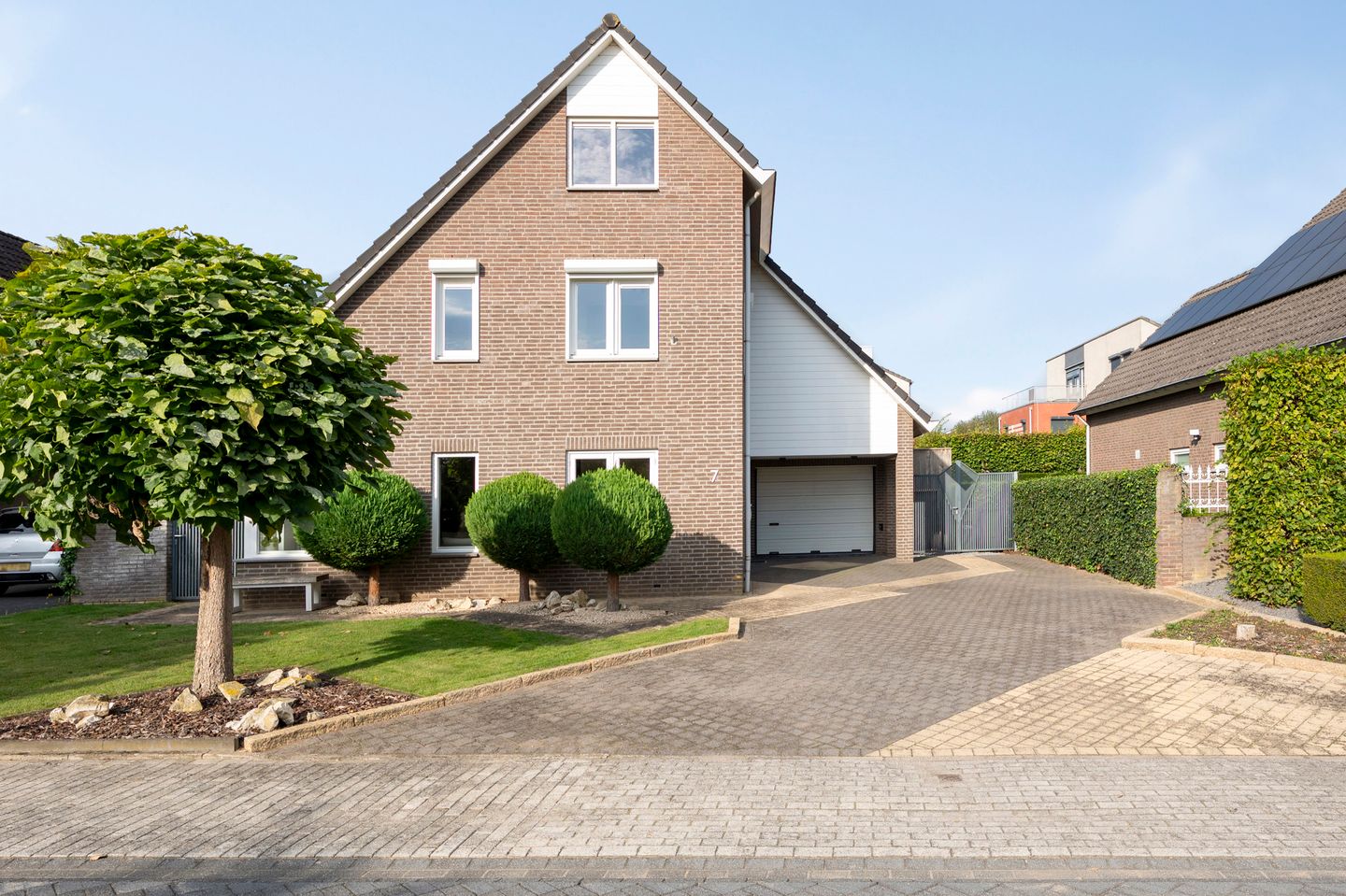 Foto 1 van Adam Beckersdreef 7