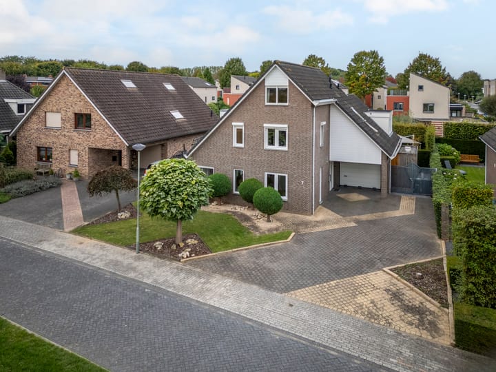 Foto 8 van Adam Beckersdreef 7