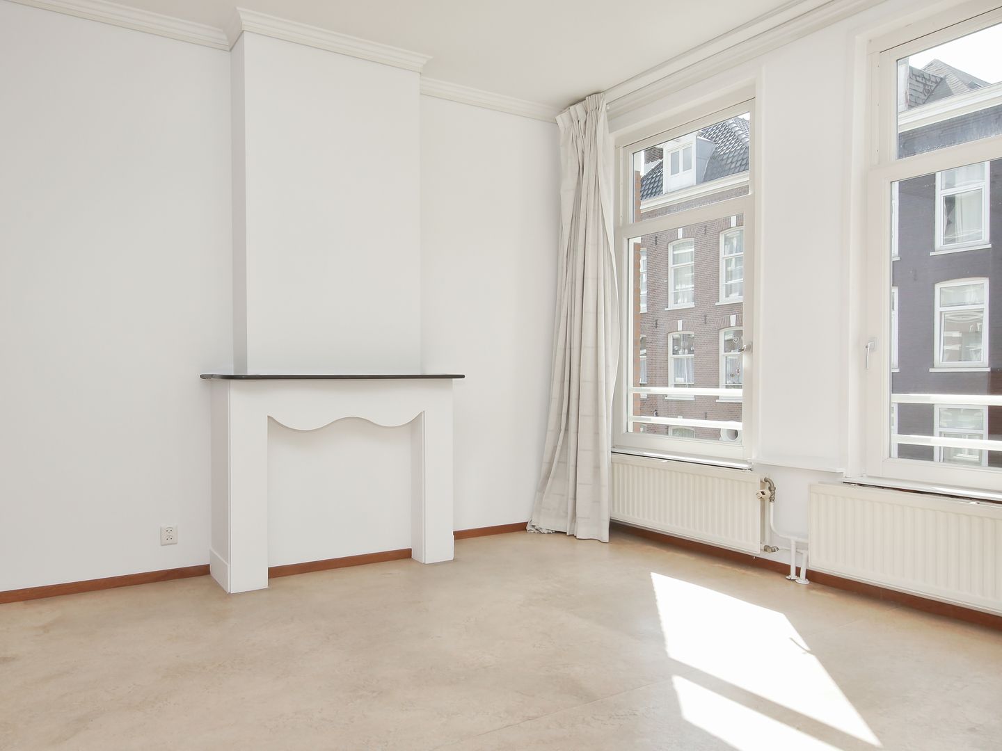 Photo 10 of Eerste Jan Steenstraat 107-2