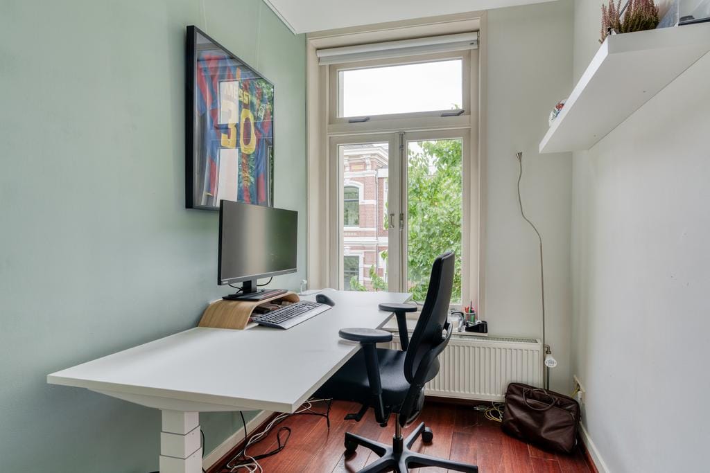 Photo 11 of Mgr. van de Weteringstraat 95-B