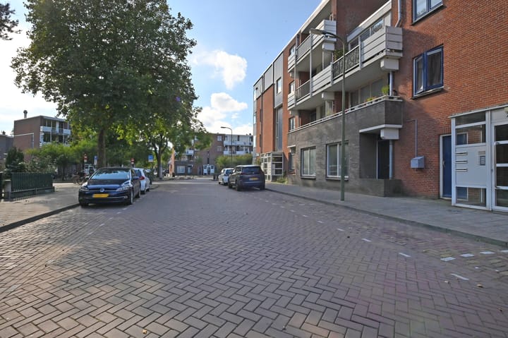 Foto 7 van Charlotte de Bourbonstraat 44