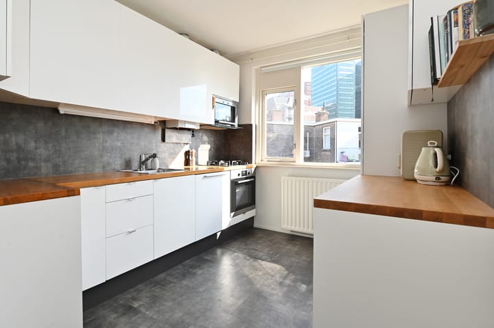 Foto 23 van Charlotte de Bourbonstraat 44