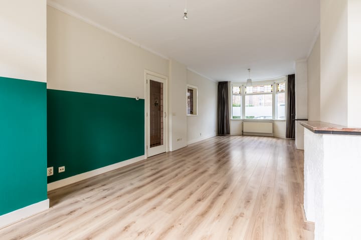 Photo 2 of Azaleastraat 72-A