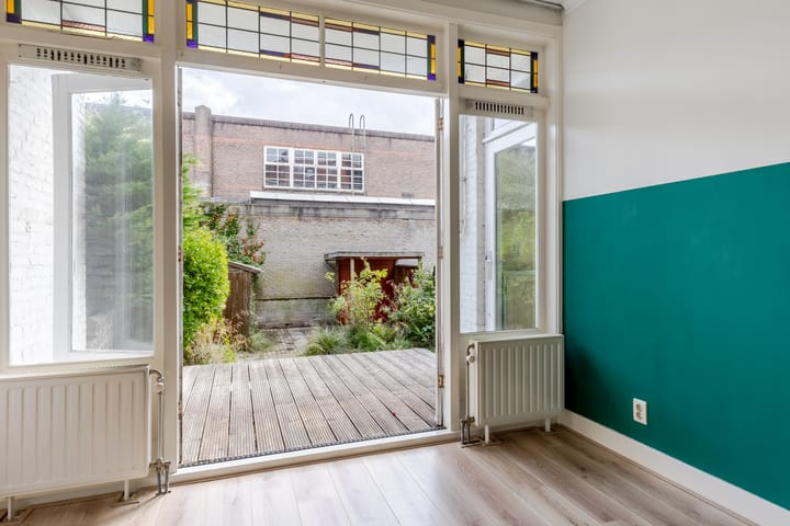 Photo 11 of Azaleastraat 72-A