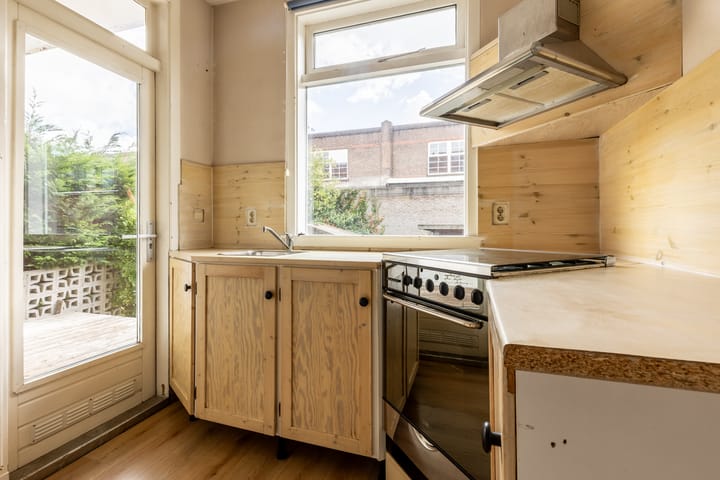 Photo 17 of Azaleastraat 72-A