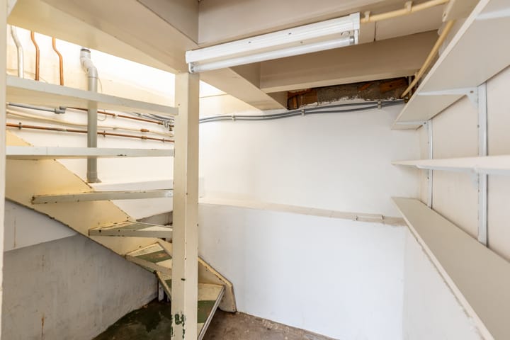 Photo 21 of Azaleastraat 72-A