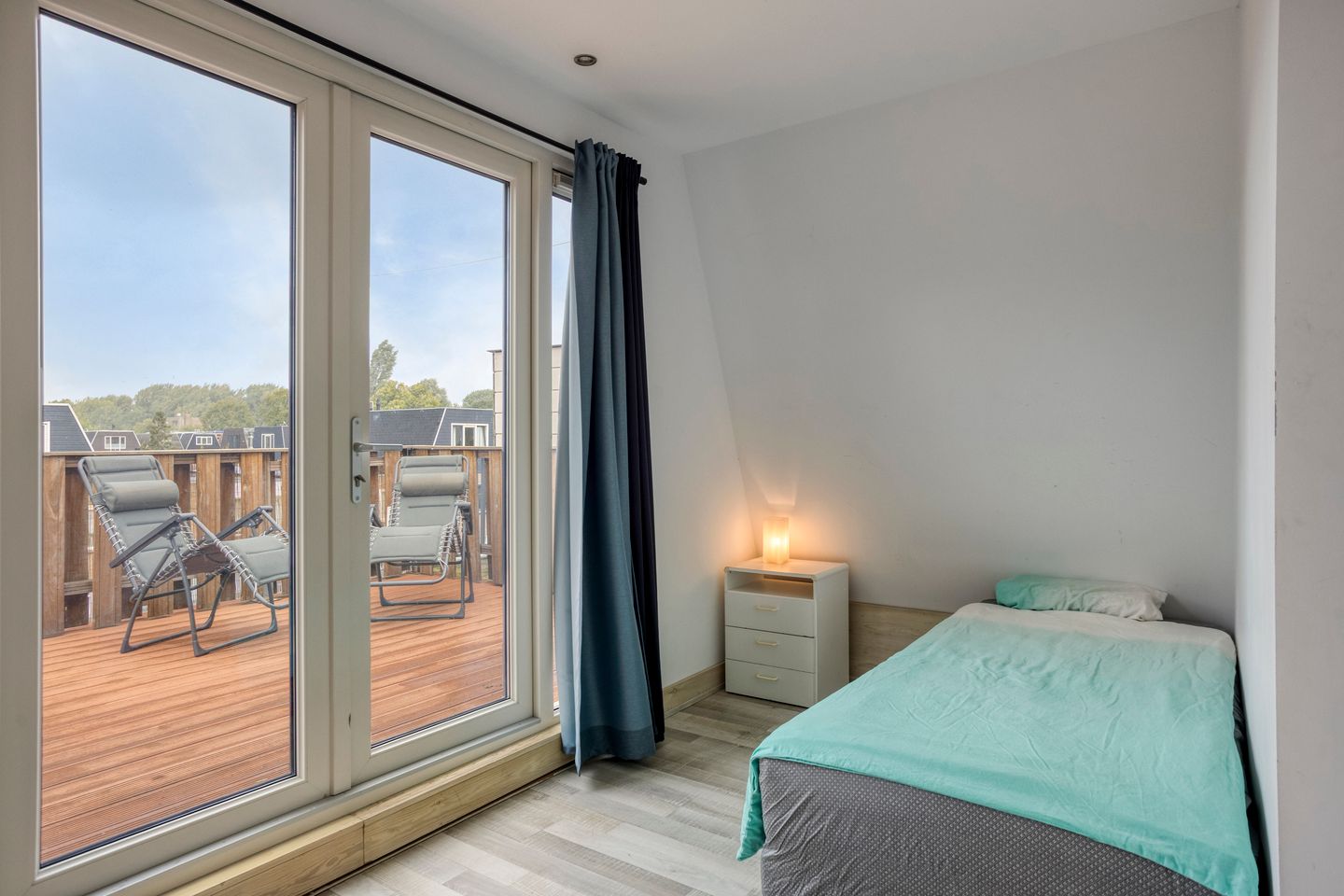 Foto 20 van Van den Berghlaan 137-A