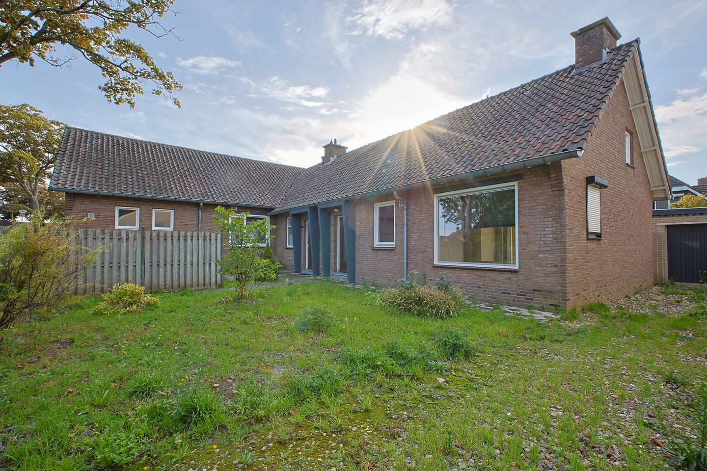 View photo 4 of Sint Willibrorduslaan 12-14
