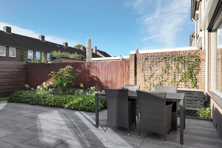 Photo 40 of Veltstraat 12