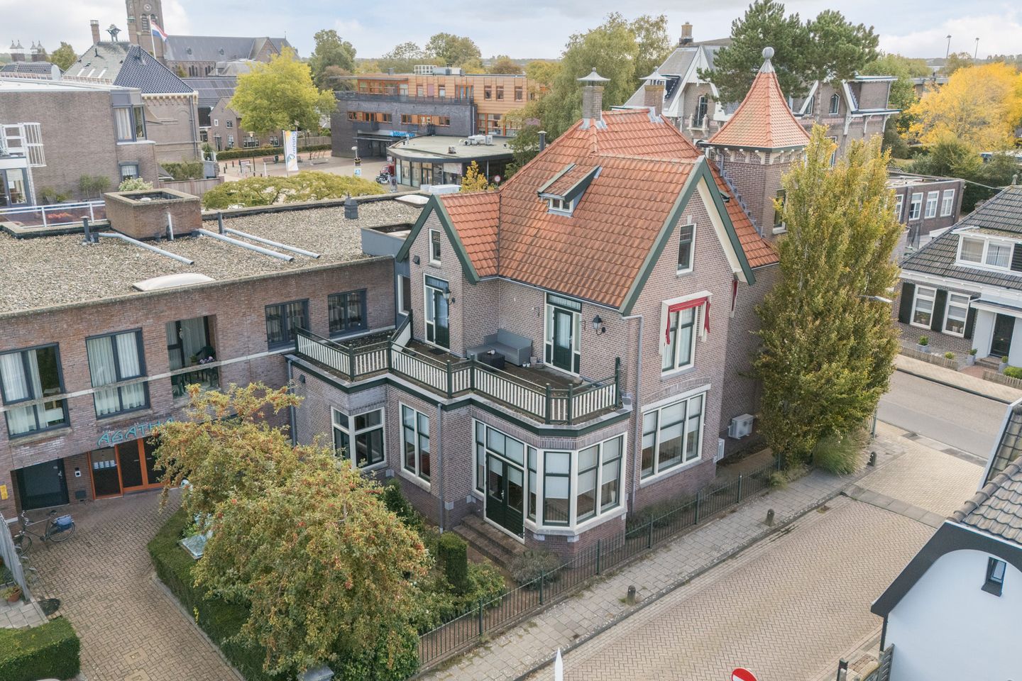 Bekijk foto 3 van Dorpsstraat 100
