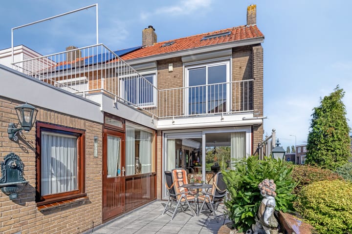 Foto 18 van Anjelierenstraat 1