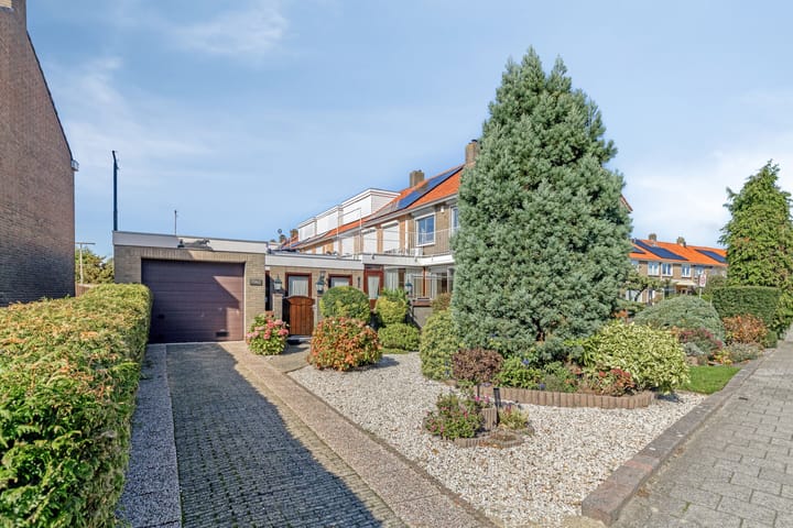 Foto 36 van Anjelierenstraat 1