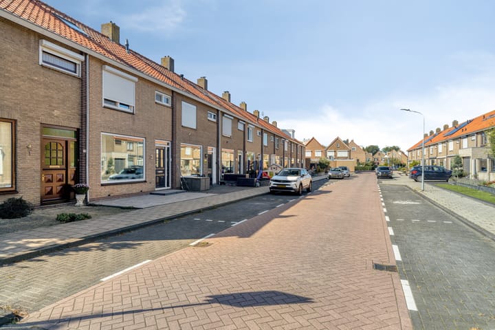 Foto 41 van Anjelierenstraat 1