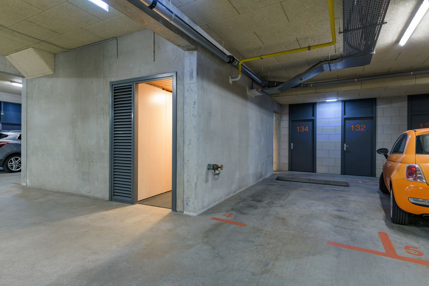 Foto 19 van Stationsplein 120