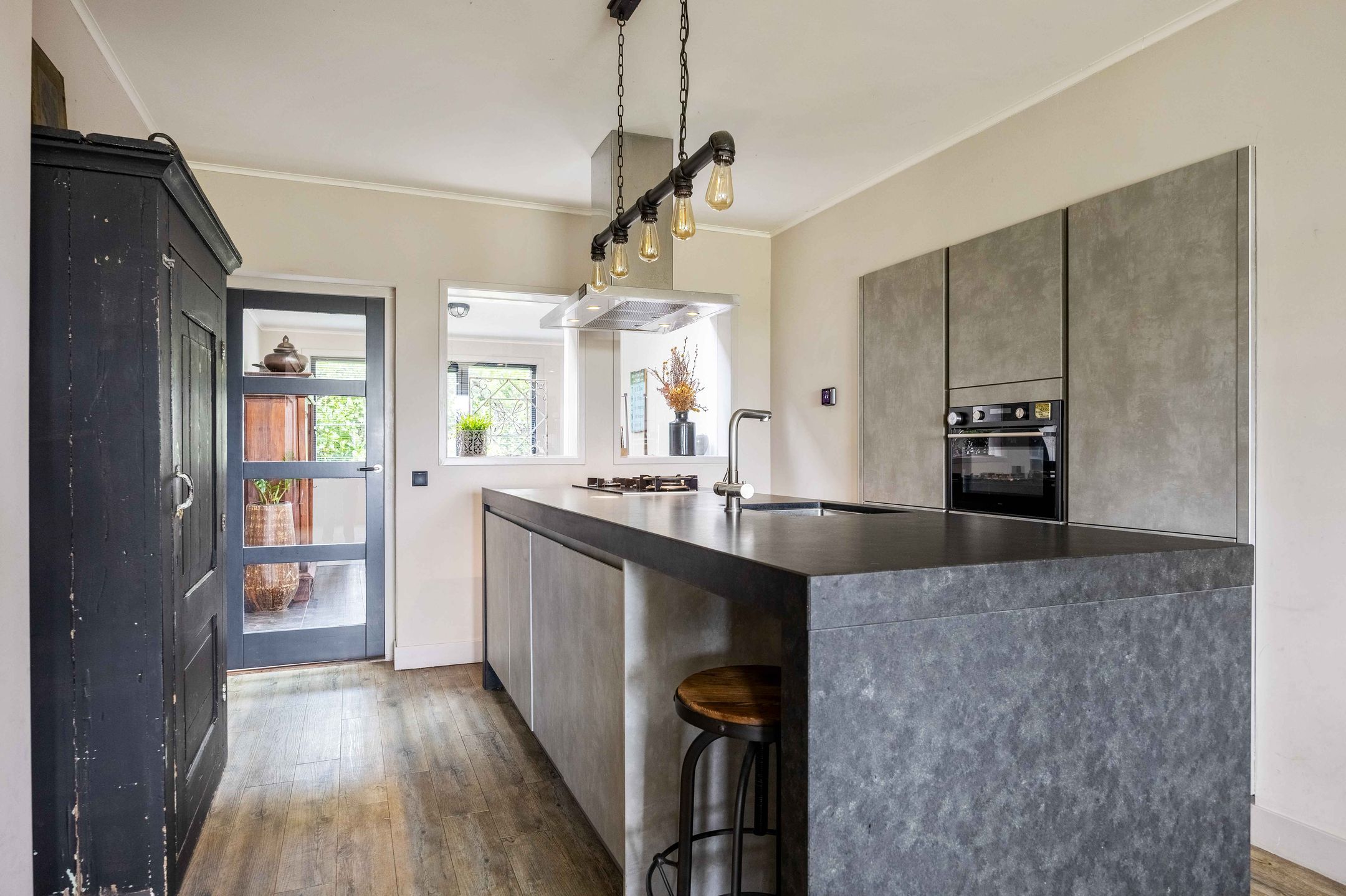 Foto 3 van Hoendiep Oostzijde 59