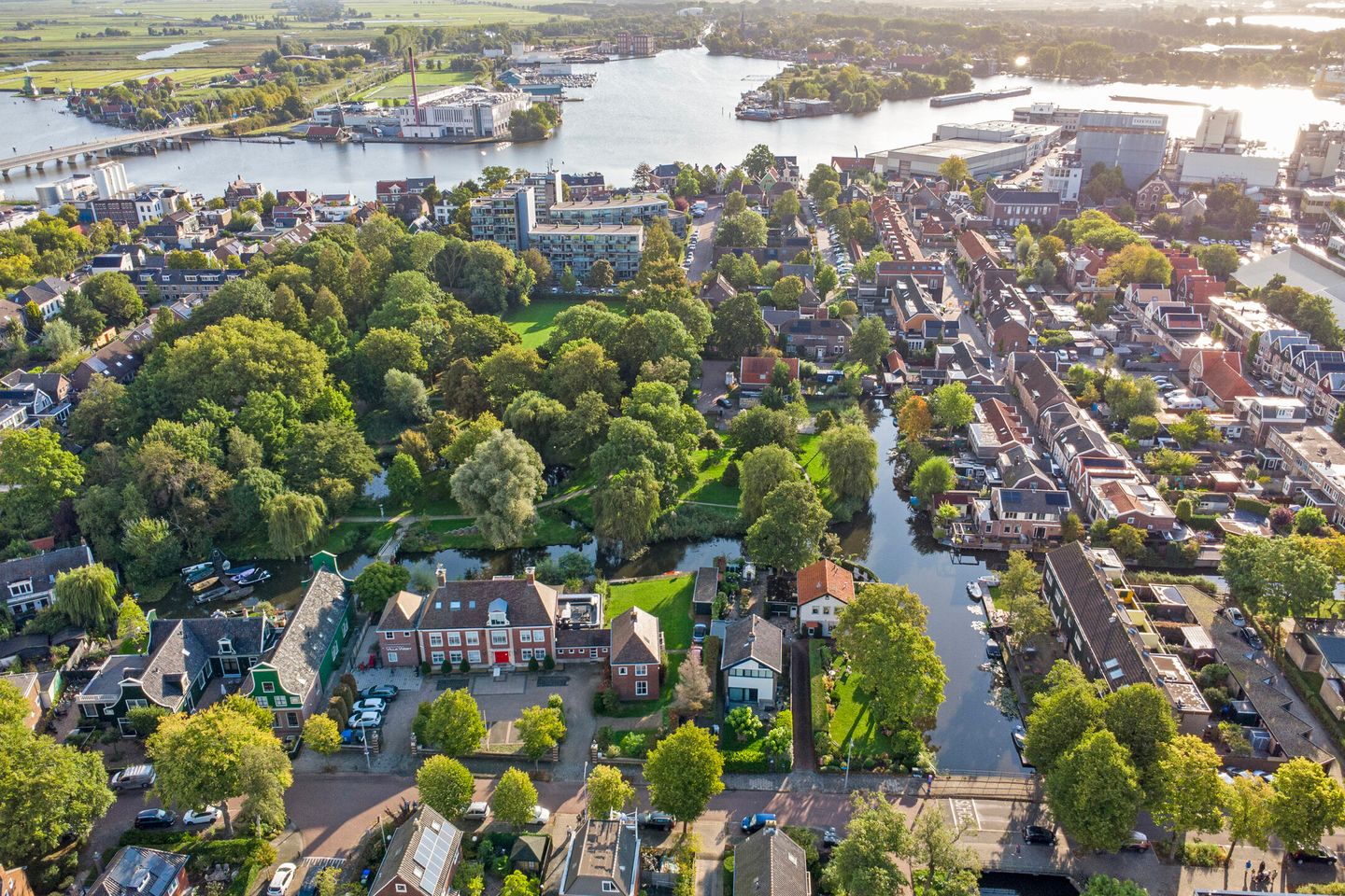 Foto 44 van Museumlaan 14