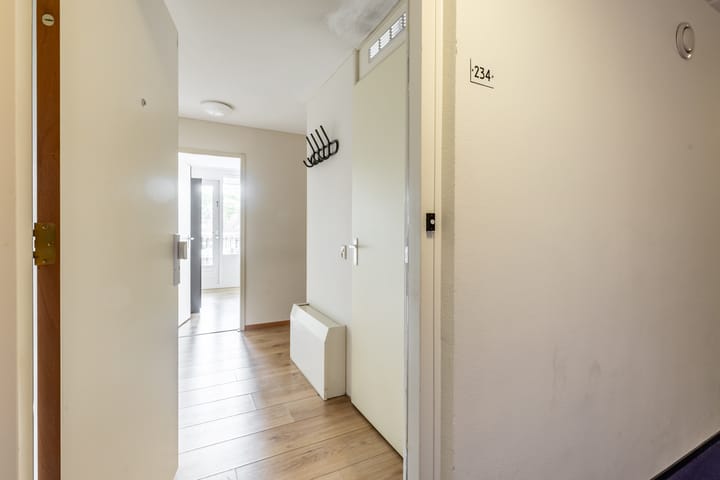 Foto 11 van Pompenburg 234