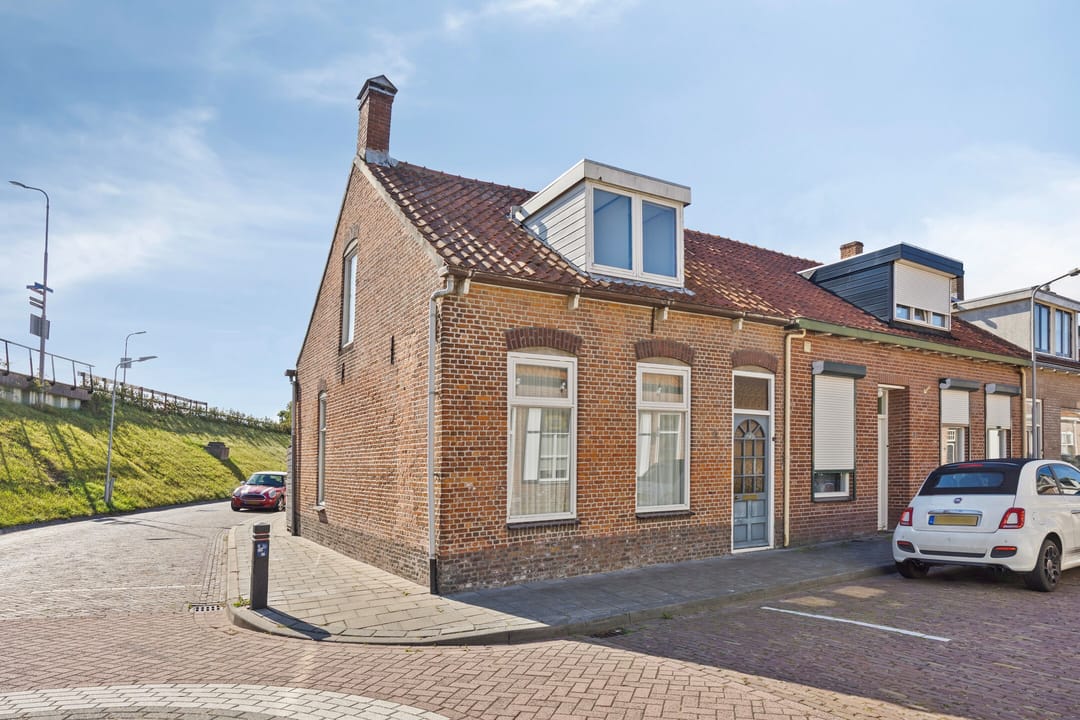 Photo 1 of Kon Wilhelminastraat 23