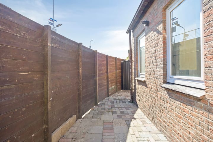 Photo 17 of Kon Wilhelminastraat 23