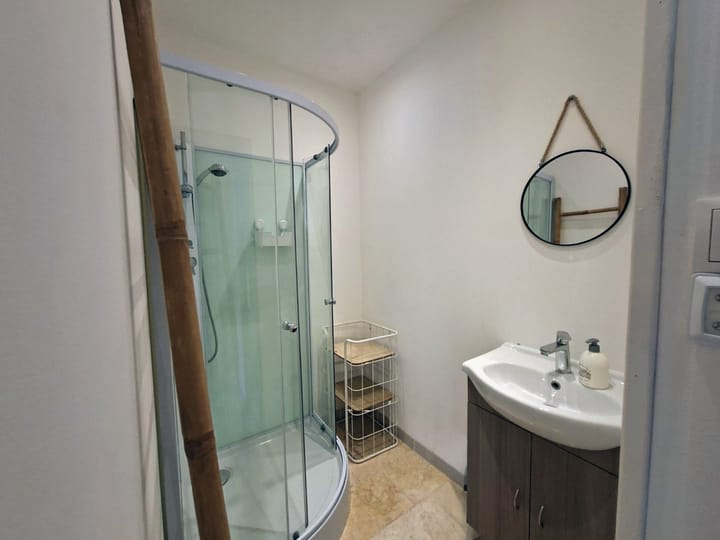 Foto 18 van Chemin De La Goubinière 1