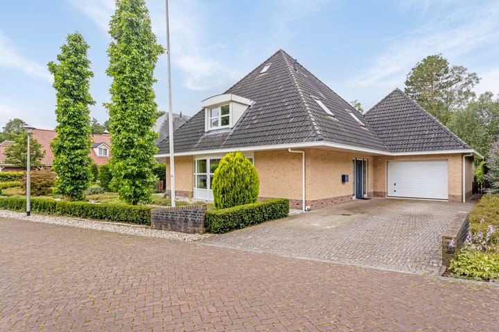 Foto 2 van Falkenburgerf 7