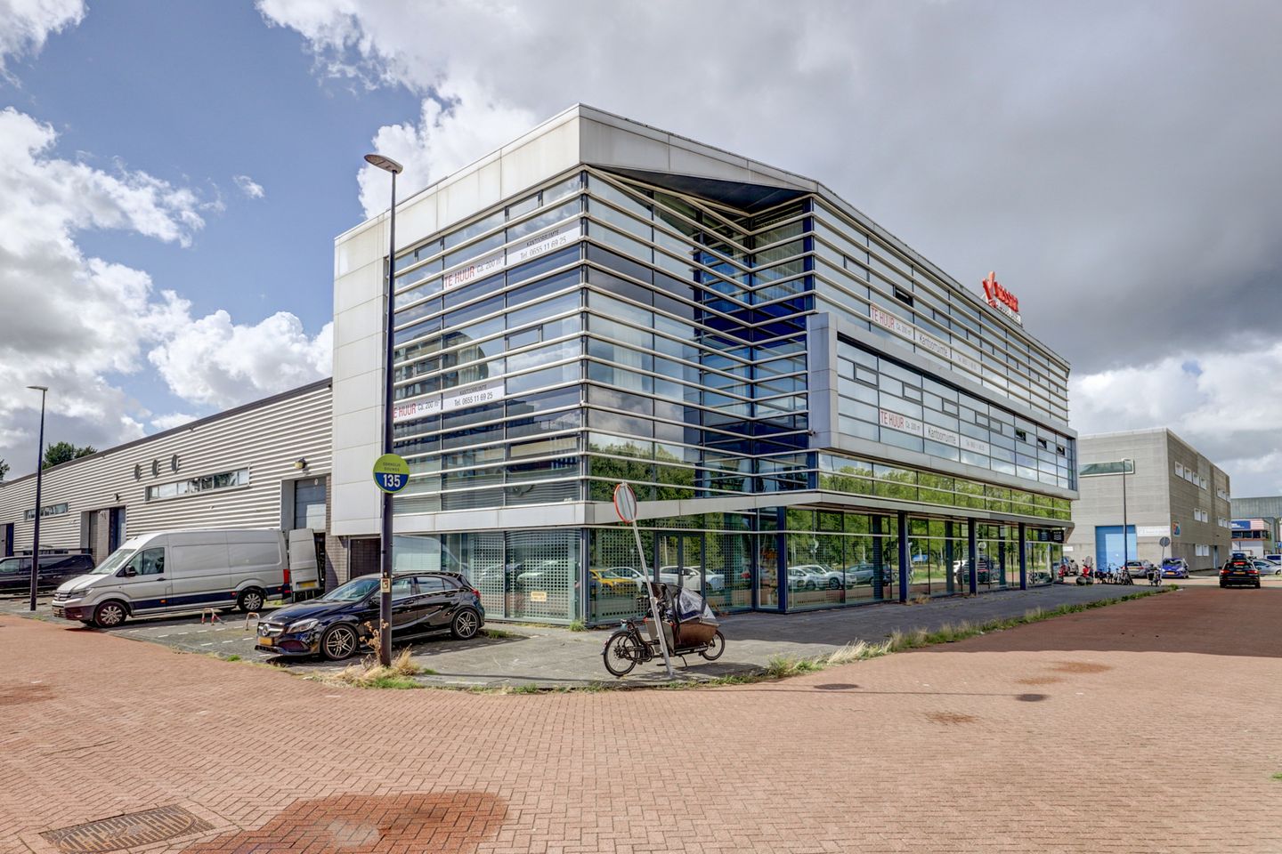 Bekijk foto 1 van Plotterstraat 19