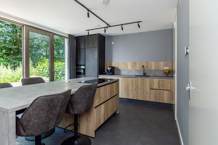 Foto 32 van Leyweg 1107