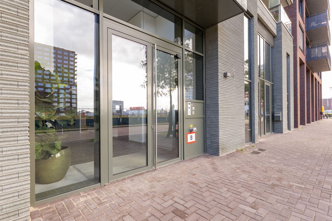 Foto 8 van NDSM-straat 131