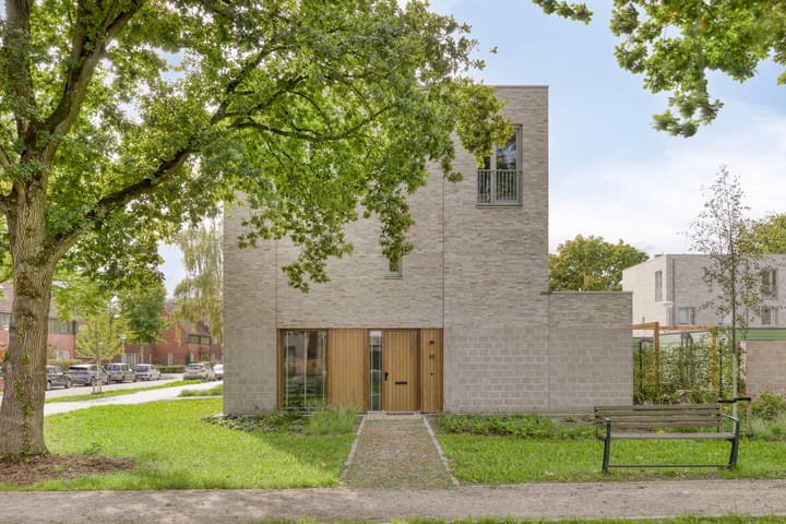 Photo 41 of Lochemstraat 32