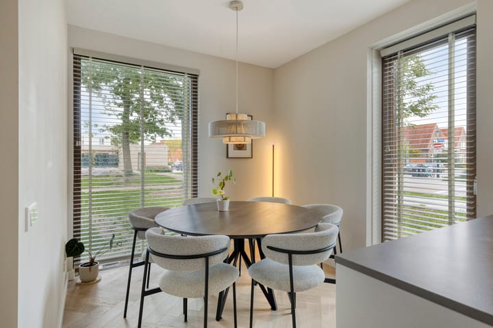 Photo 17 of Lochemstraat 32