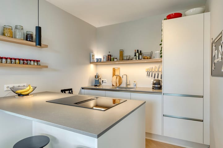 Photo 15 of Lochemstraat 32