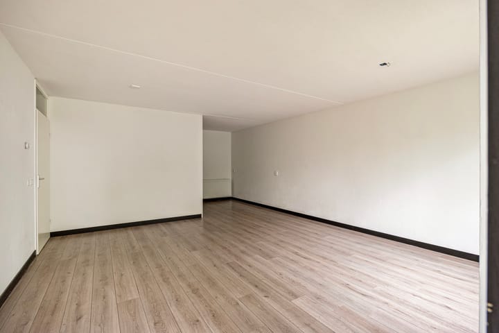 Photo 12 of Tempelstraat 19