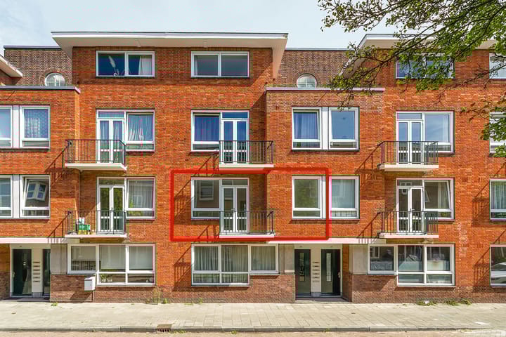 Photo 5 of Moerdijkstraat 31-1