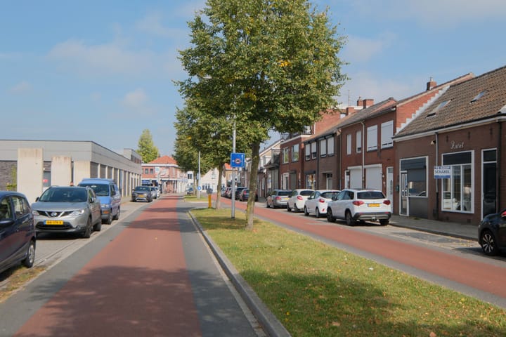 Foto 30 van Bornerbroeksestraat 122