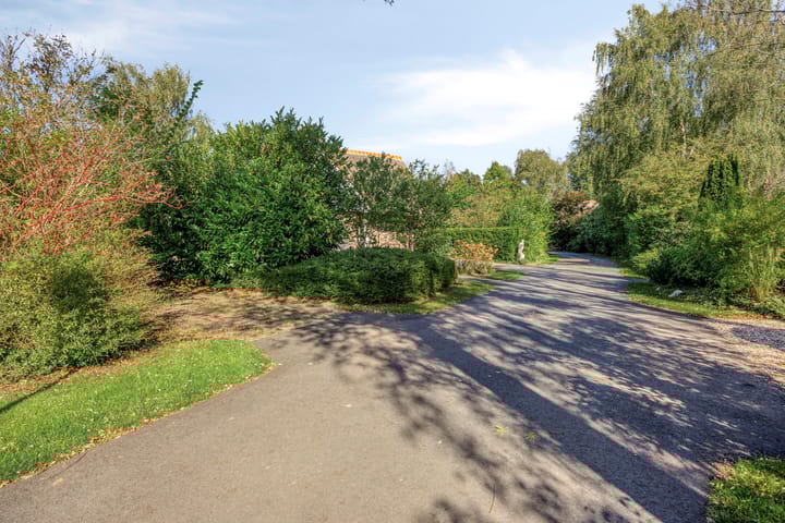 Photo 38 of Binnenweg 12-70