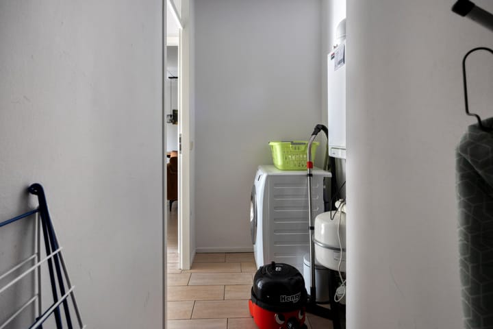 Photo 12 of Binnenweg 12-70