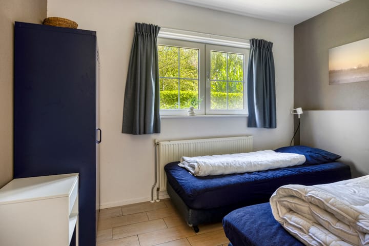 Photo 13 of Binnenweg 12-70