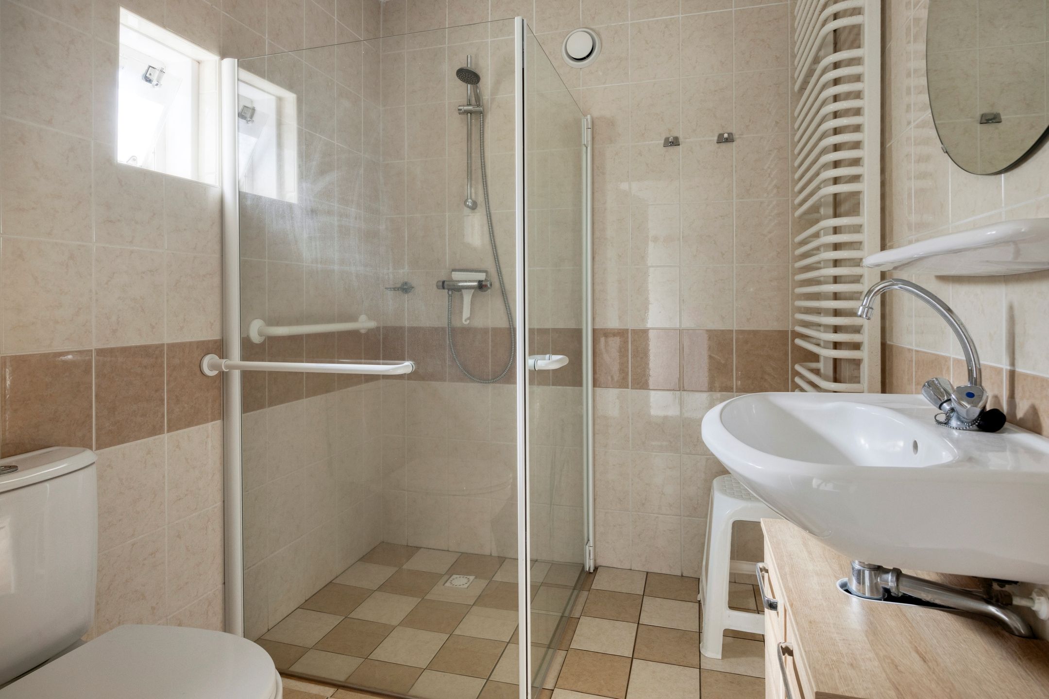 Photo 15 of Binnenweg 12-70