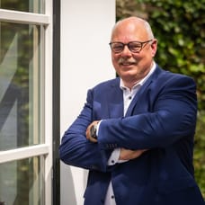 Hans Lamper - Directeur